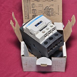 Telemecanique /square D/schneider electric lc1d32 contactor