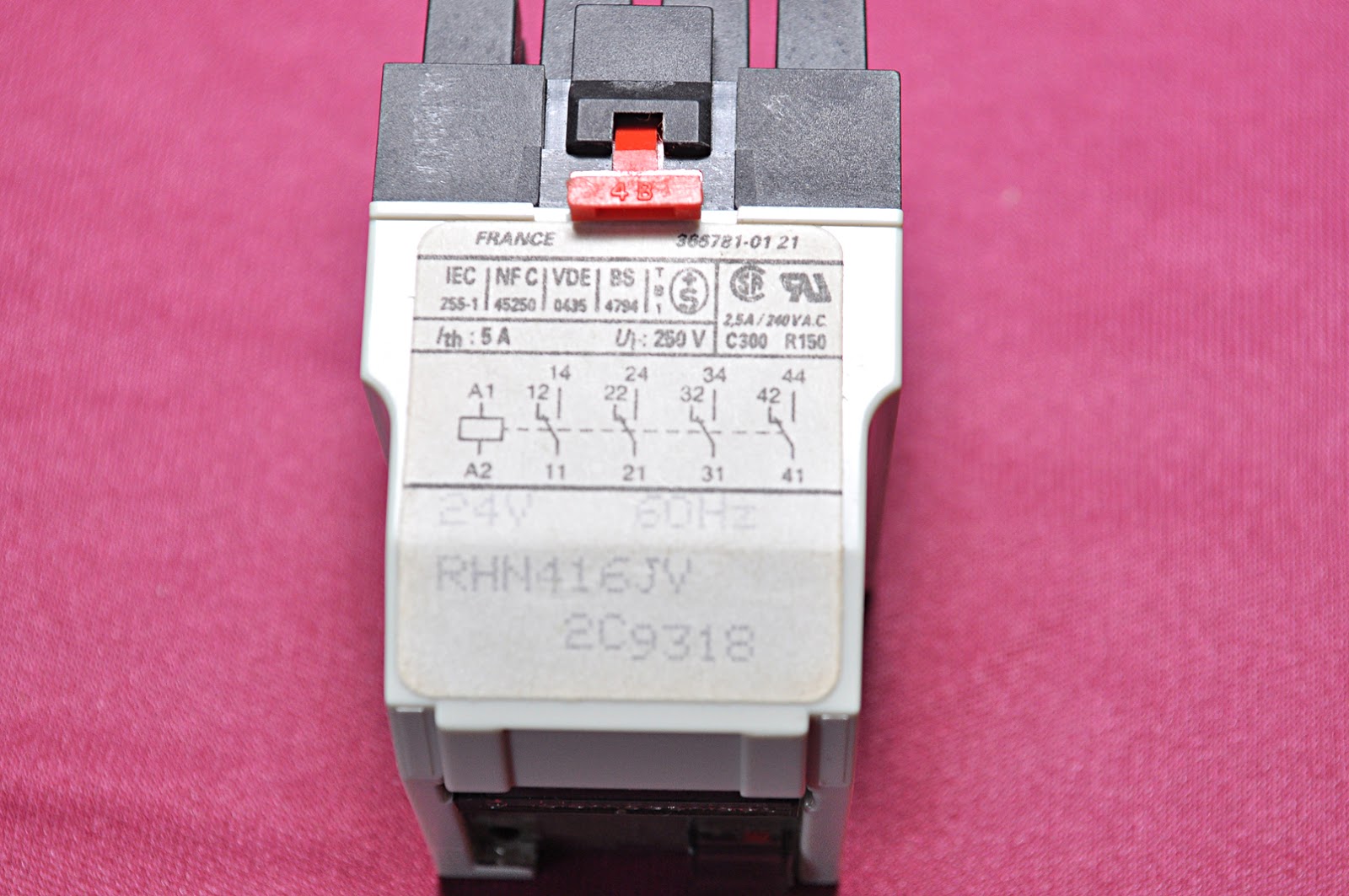 Telemecanique Rhn416Jv Relay 205A/240Vac - Image 9