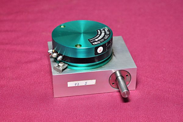 Midori precisions green pot cpp-45-10sx-6 potentiometer - Image 3