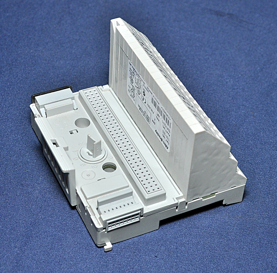 Allen-bradley 1794-tb3s terminal base - Image 3