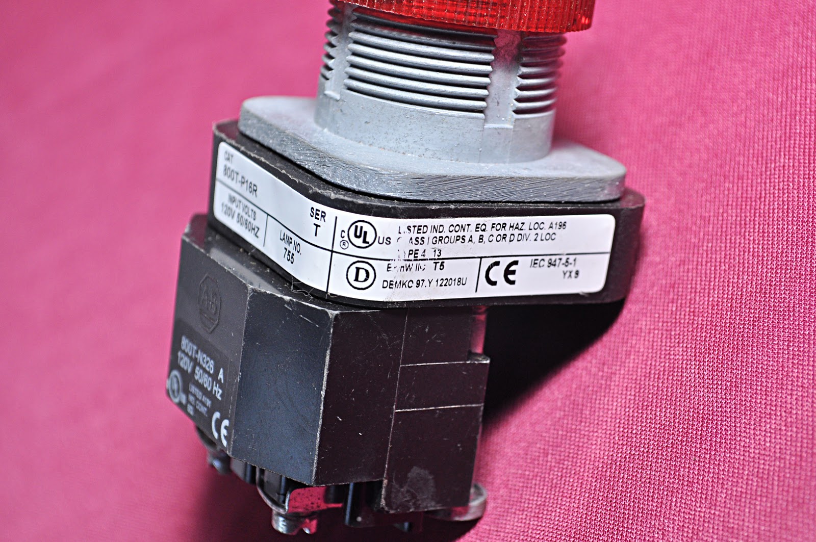 ALLEN-BRADLEY 800T-P16R SERIES N RED PILOT LIGHT - Image 8