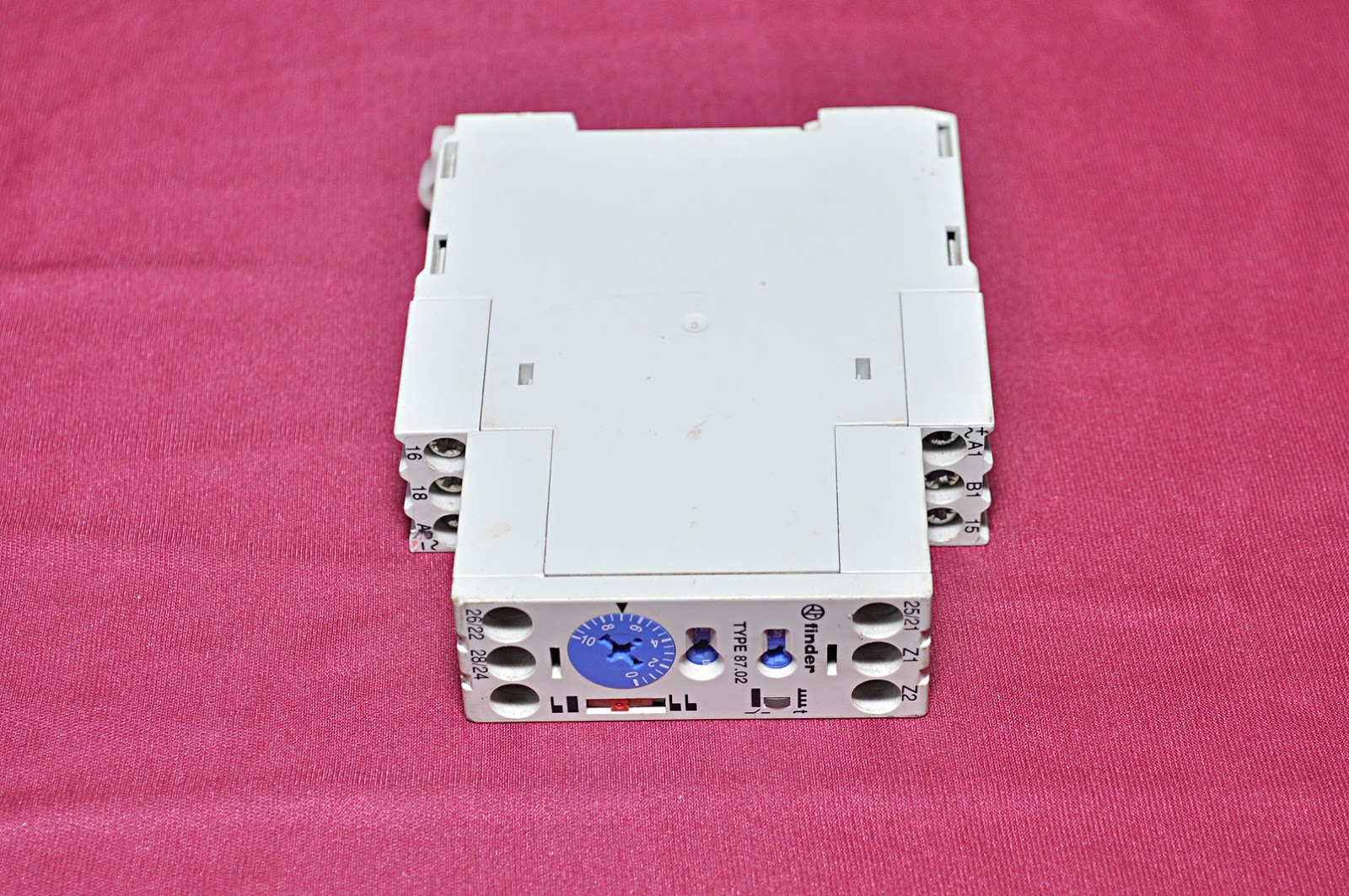 Finder 87.02 Multifunction Time Relay Ac 24...240 Vac