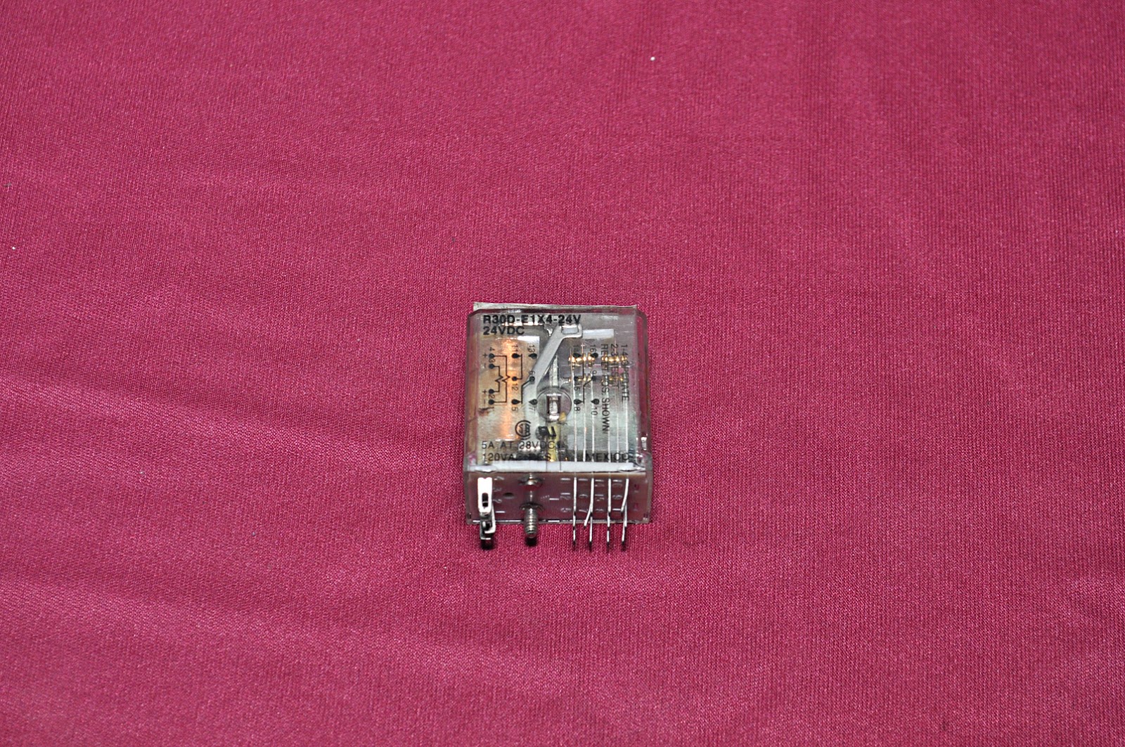 TE CONNECTIVITY R300D E1X4 GENERAL PURPOSE RELAY - Image 2