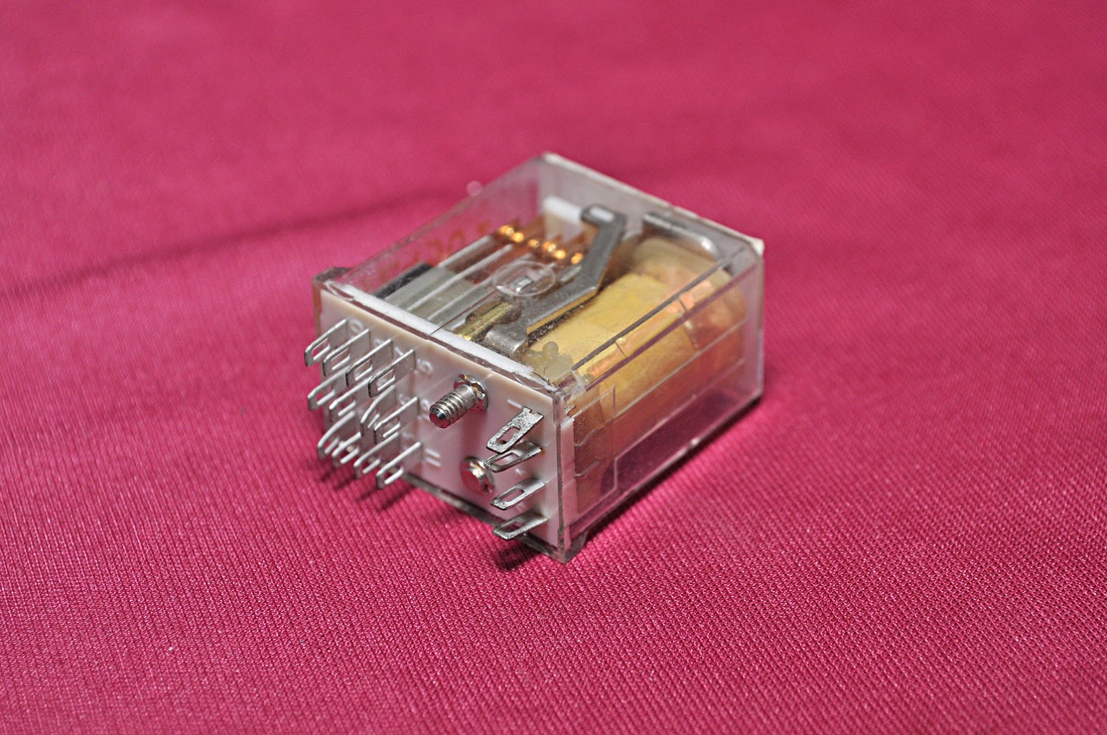 TE CONNECTIVITY R300D E1X4 GENERAL PURPOSE RELAY - Image 5