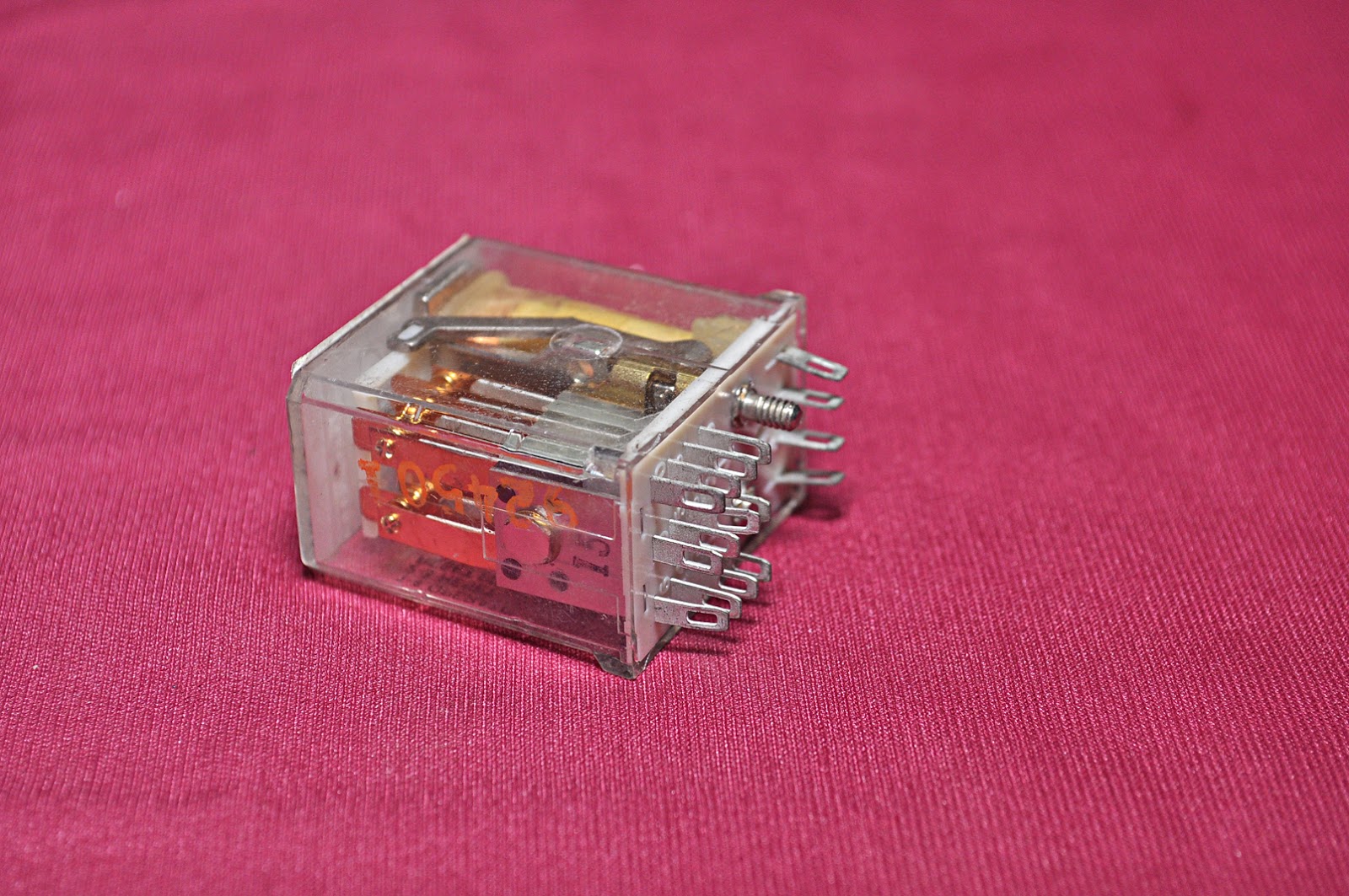 TE CONNECTIVITY R300D E1X4 GENERAL PURPOSE RELAY - Image 6