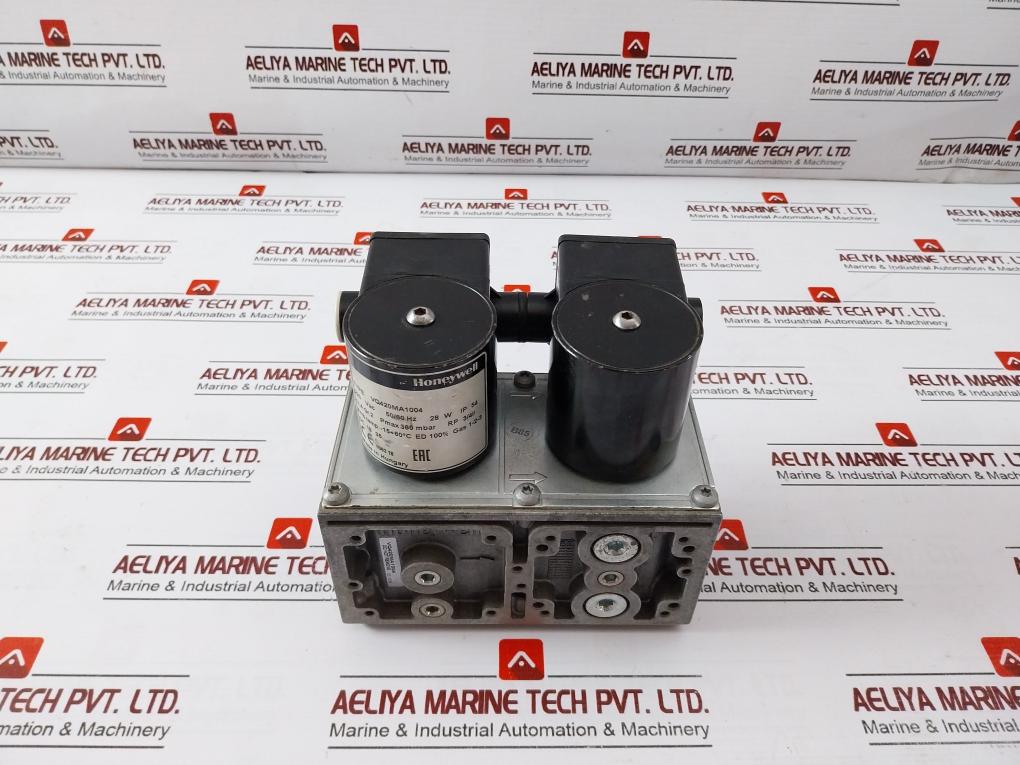 Honeywell Vq420ma1004 Solenoid Valve 220v