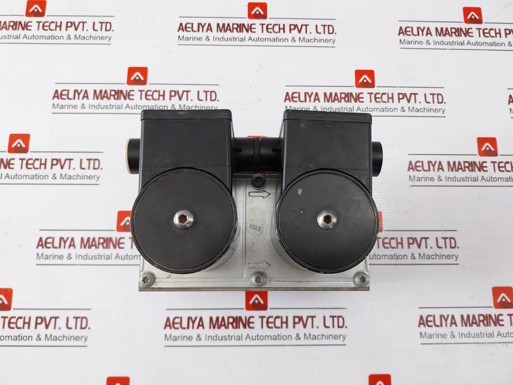 Honeywell Vq420ma1004 Solenoid Valve 220v - Image 4