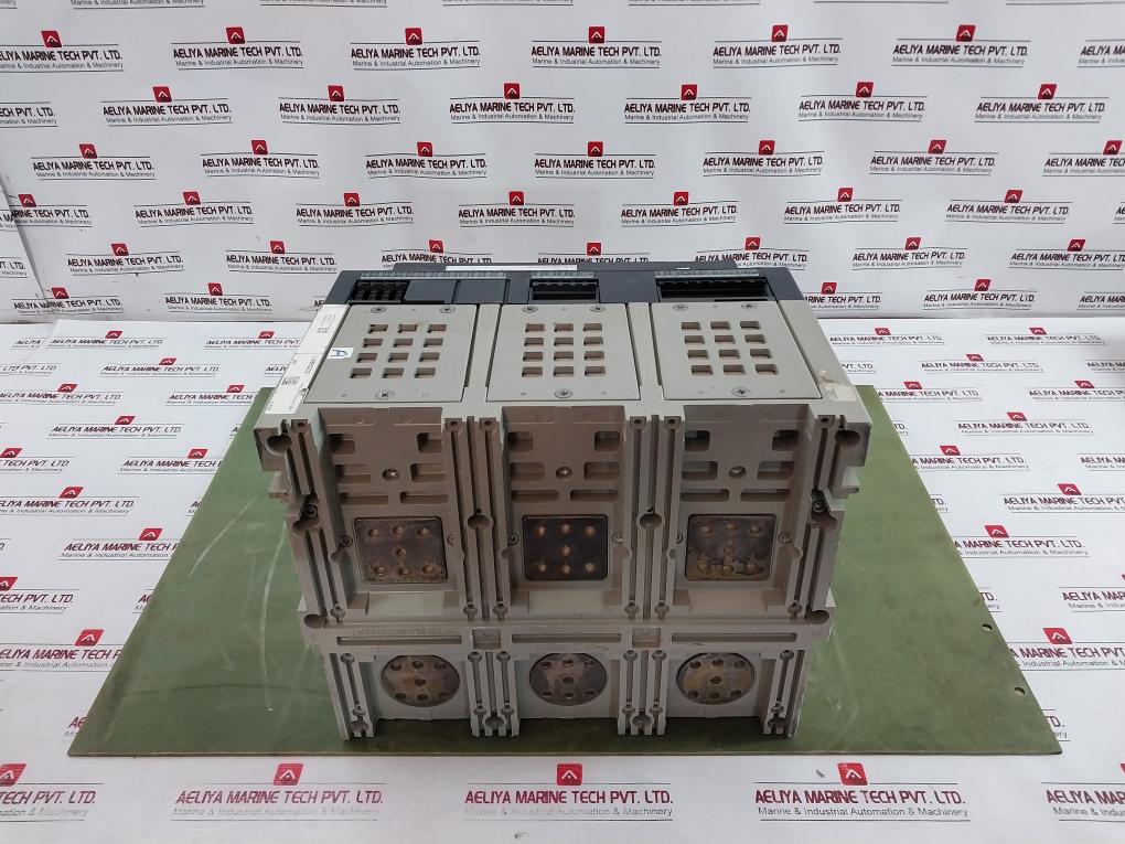 Merlin Gerin Schneider Electric Lv865232 Circuit Breaker - Image 4