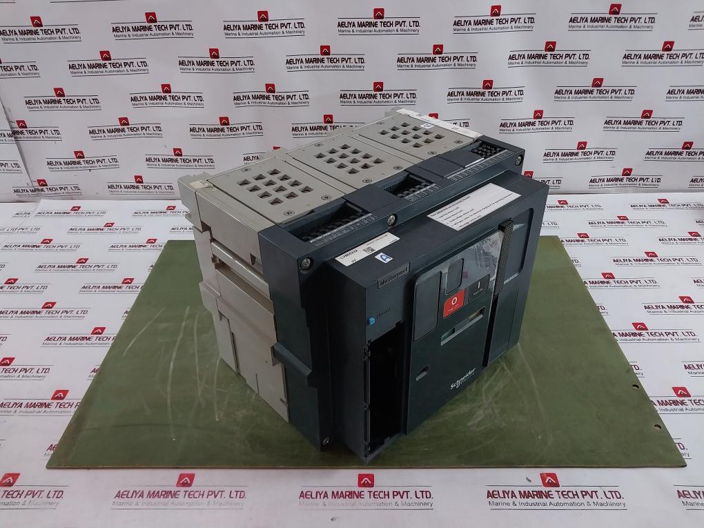 Merlin Gerin Schneider Electric Lv865232 Circuit Breaker - Image 3