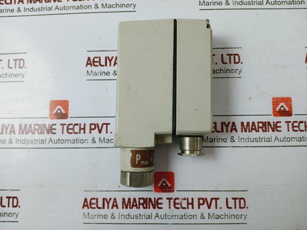 Noris Tachometerwerk Vd61-2,5 Pressure Transmitter 32v - Image 4