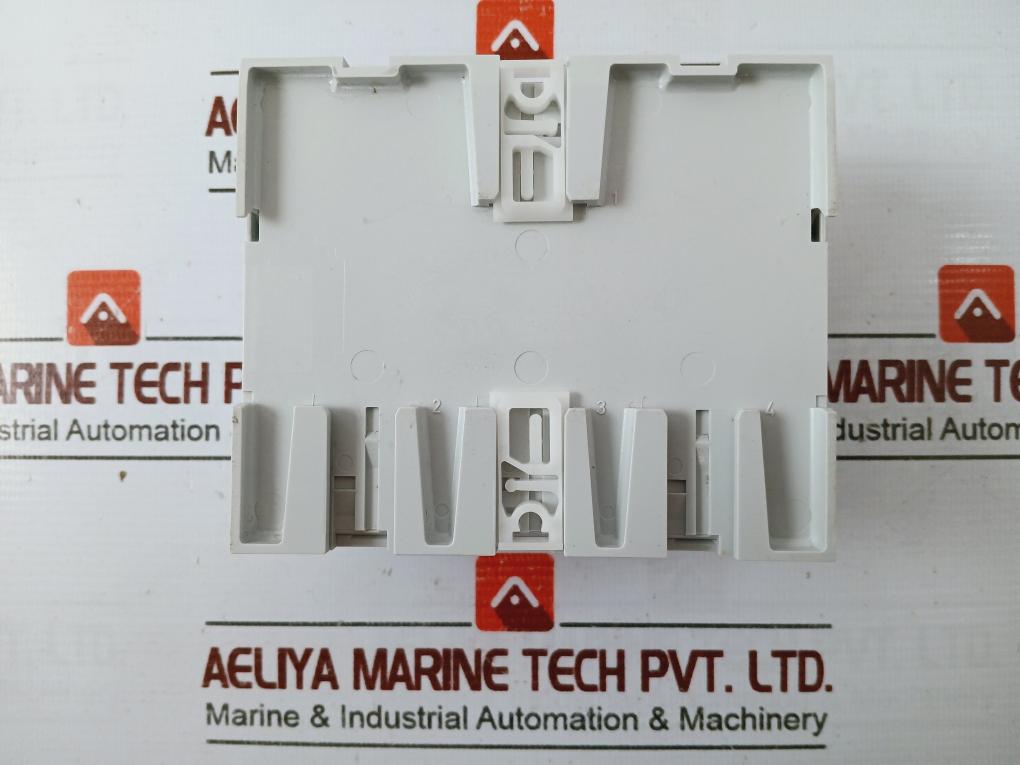 Schneider Electric 54440 Dc/Dc Power Supply 30v - Image 4