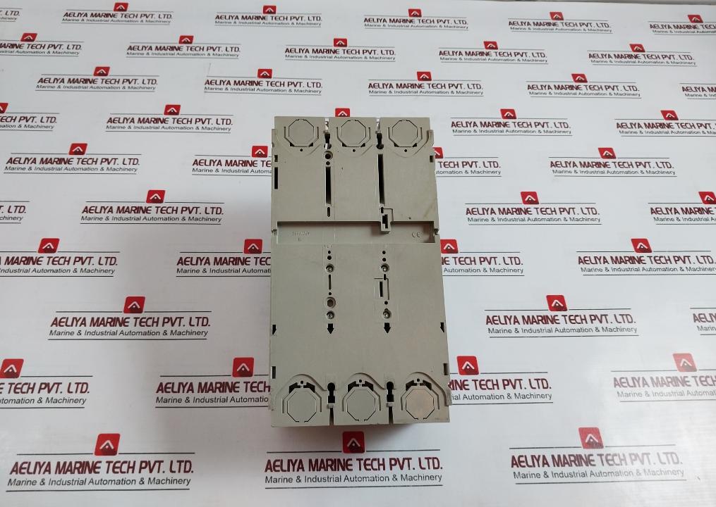 Schneider Electric Merlin Gerin Merlin GerinNsc630k Plastic Case Circuit Breaker 690v - Image 4
