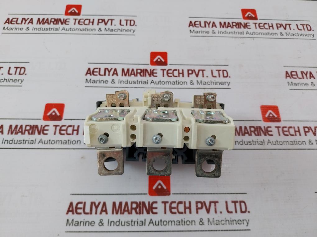 Schneider Electric Tm 125 D Circuit Breaker 40°C - Image 4