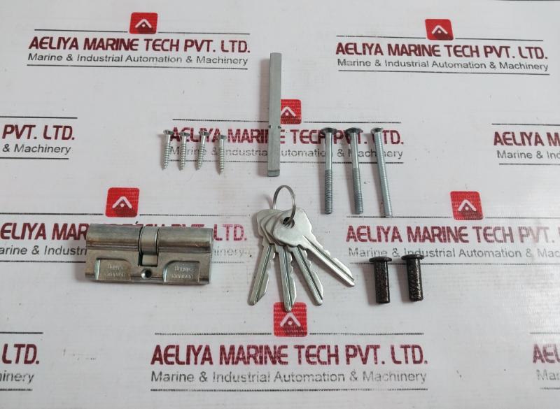 зенит 3b4-3.03 Cylinder Type Complete With Handle Controlled Latch - Image 3