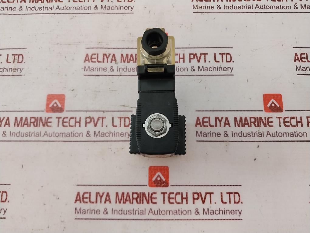 Burkert 6014 C 1,5 Fkm M5 Solenoid Valve 230v