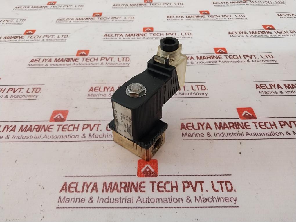 Burkert 6014 C 1,5 Fkm M5 Solenoid Valve 230v - Image 3