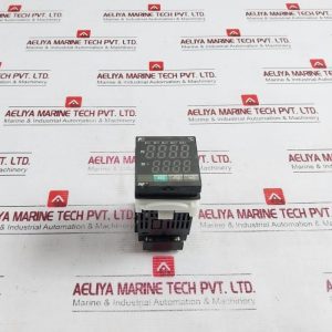 Fuji Electric Pxr-4 Temperature Controller 240v