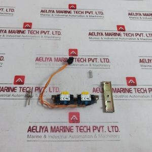 Idec He1b-M1 Safety Enabling Switch 250v