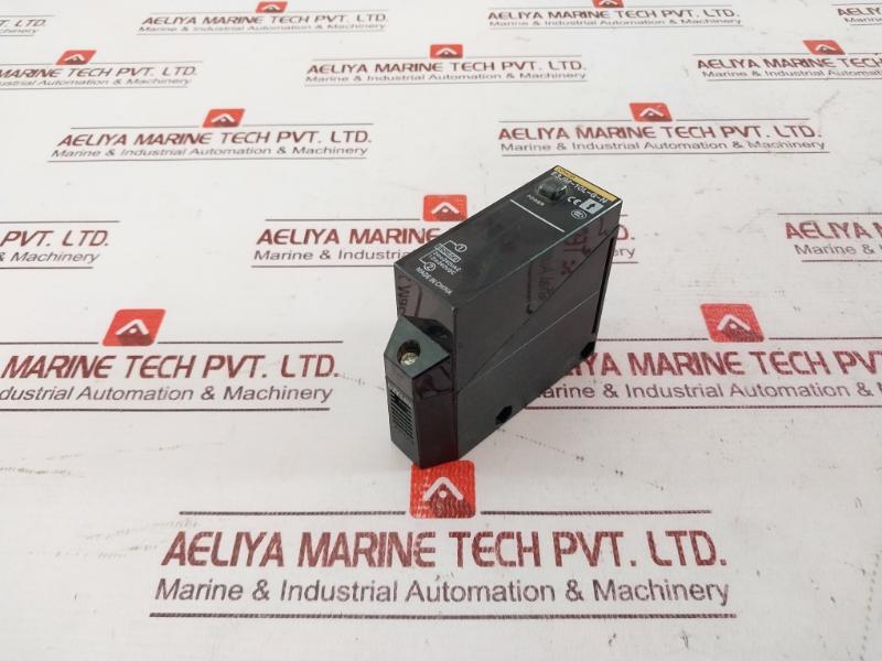 Omron E3jm-10l-G-N Photoelectric Sensor 240v - Image 3