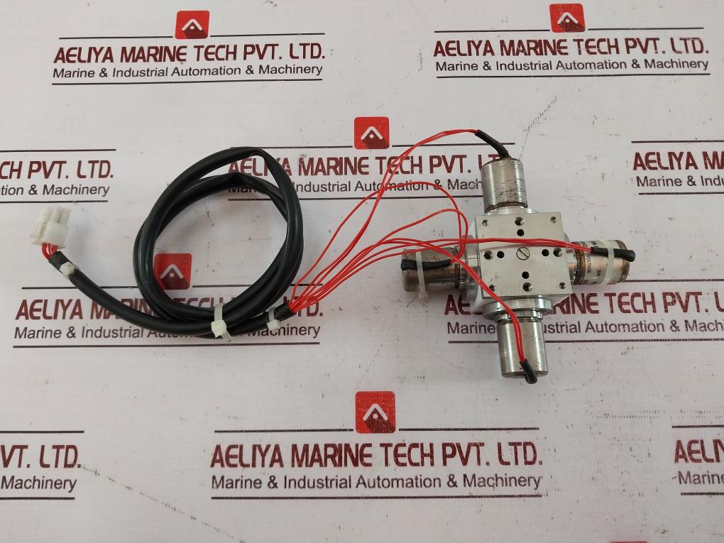 Parker 018-0186-900 Multichannel Inert Ptfe Manifold Valve 9v - Image 4