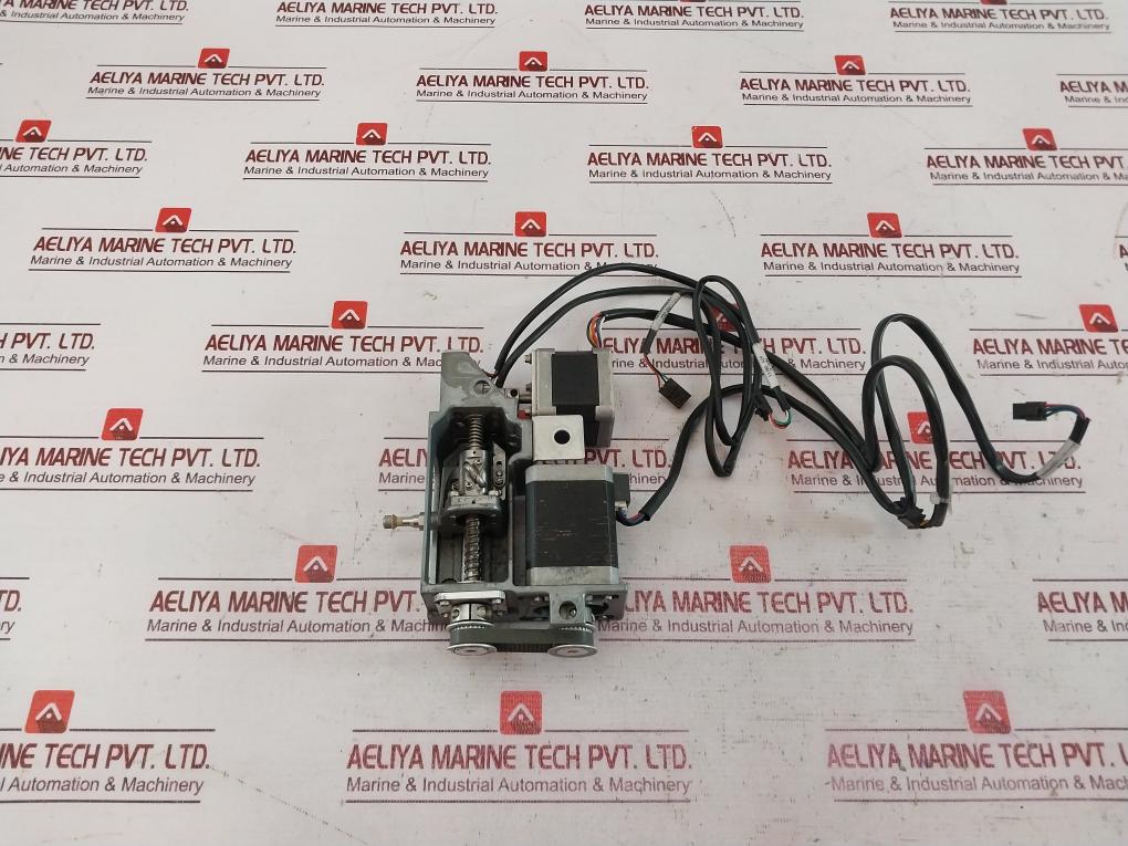 Vexta C9257-9012p-C1 Stepping Motor 4v - Image 4