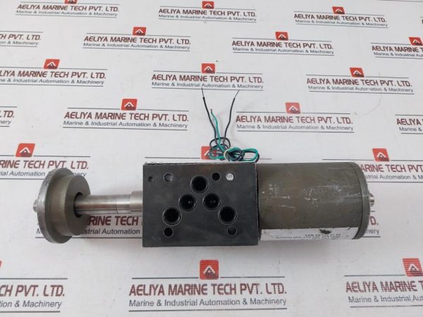 Vickers Dg4v4-016c-M-X2-Er4-10-S585 Directional Valve 120v - Image 4