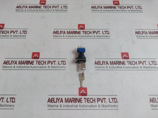Eao 61-220 1.0D Configurable Keylock Switch 320v