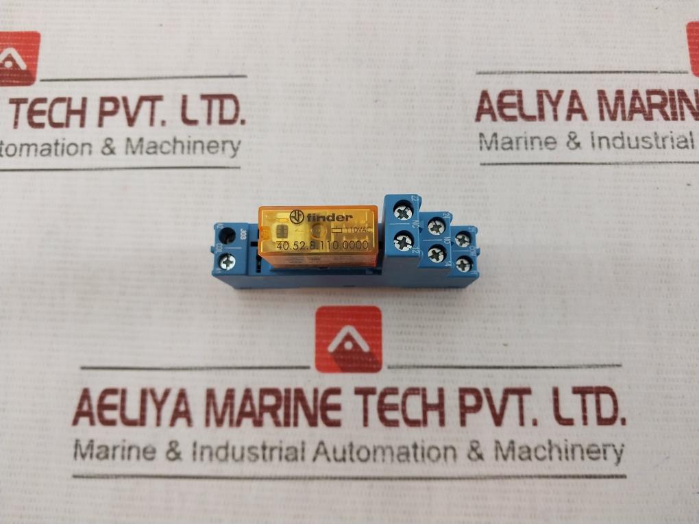 Finder 40.52.8.110.0000 Relay With Base 300v