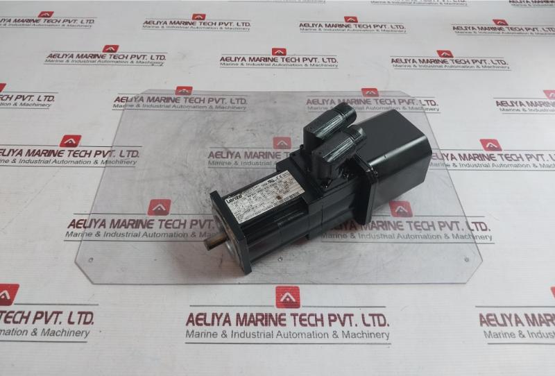 Lenze Mcs 06c41-Srmb0-B11n-St5s00n-R0su Ac Servo Motor 225v - Image 3