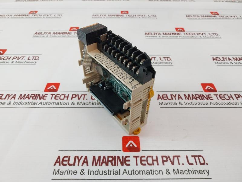 Omron Cqm1-Id212 Input Unit 24v - Image 3