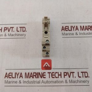 Omron P2rf-05-E Relay Socket 250v