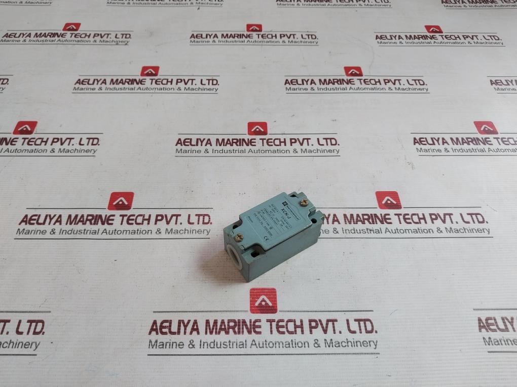 Telemecanique Xck-J Limit Switch 500v - Image 3
