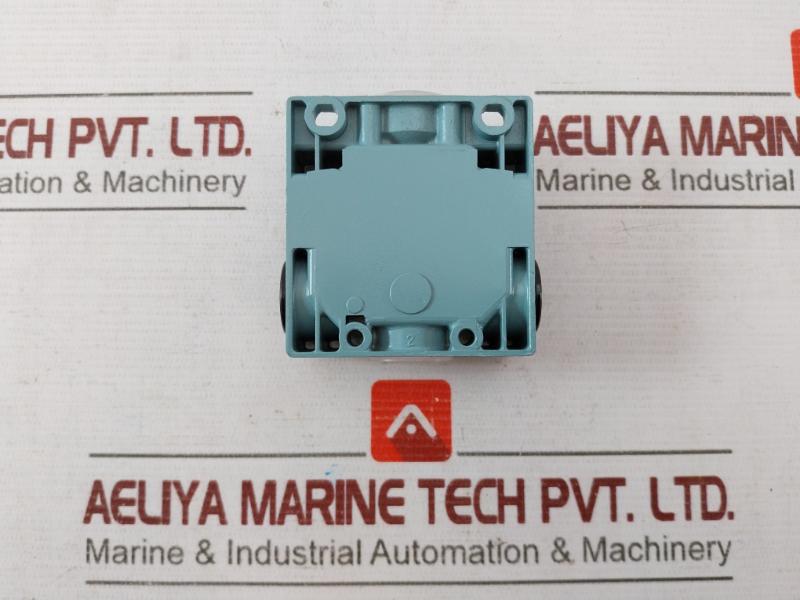 Telemecanique Xck-M Limit Switch 500v - Image 4