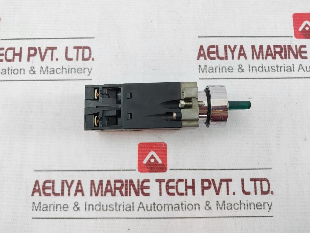 Telemecanique Zb2-Be101 Contact Block 240v - Image 4