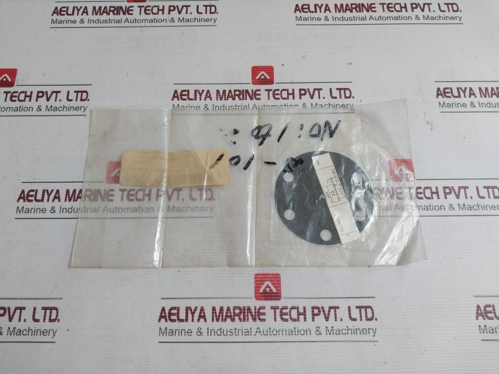 3a,3b Spray Cylinder With Nozzles - Image 3