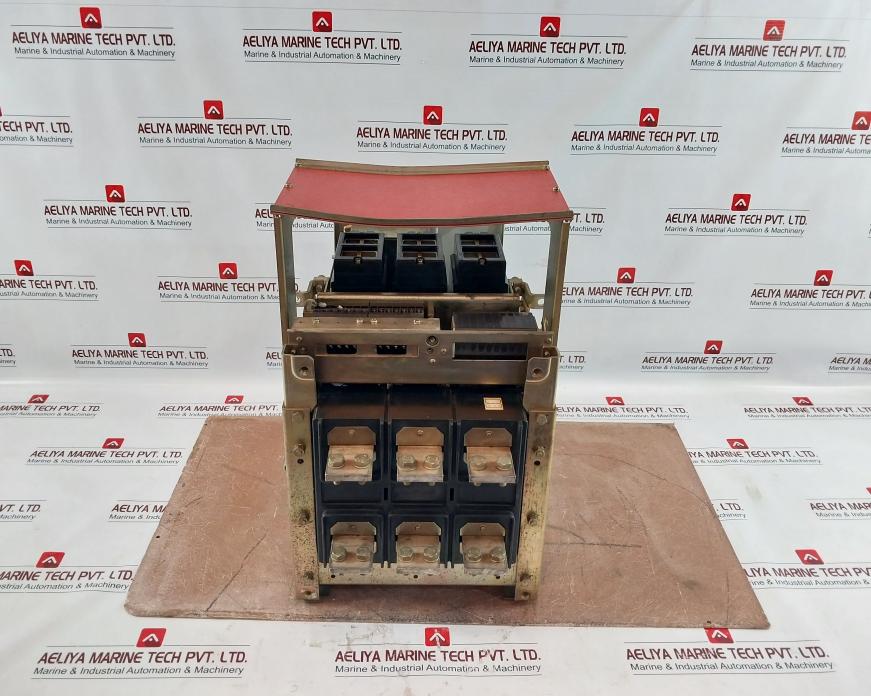 Hyundai Hat 12 Air Circuit Breaker 660v - Image 4