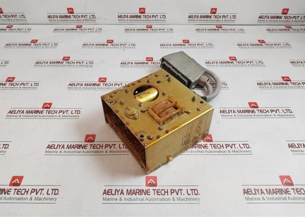 L.Tr5d 06.0384 Automatic Voltage Regulator 500v - Image 3