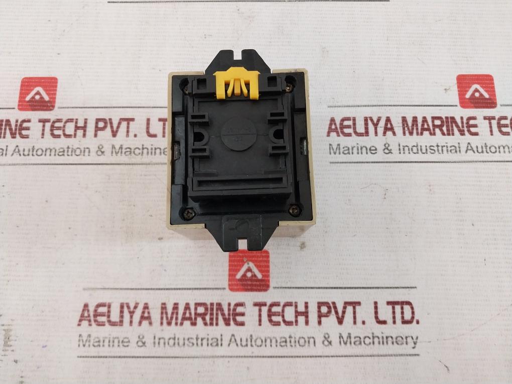 Omron 61f-Gp Floatless Level Switch 220v - Image 4