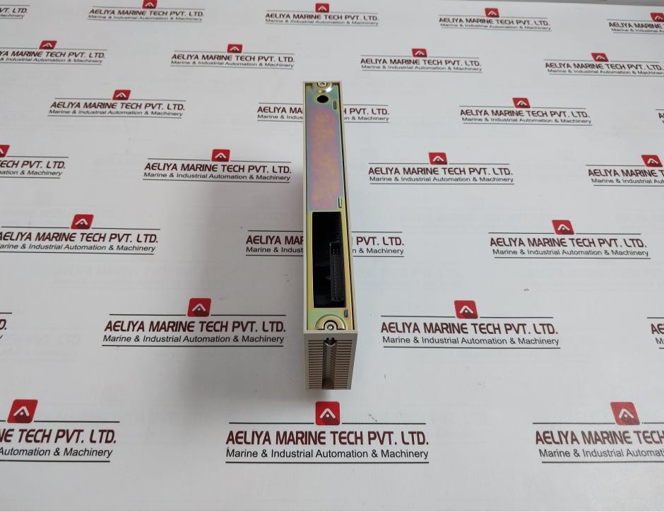 Omron C500-Oc224 Programmable Controller Output Unit - Image 4