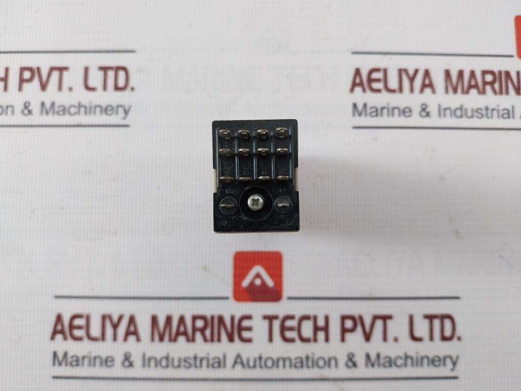 Omron H3yn-4 Timer Relay 250v - Image 4