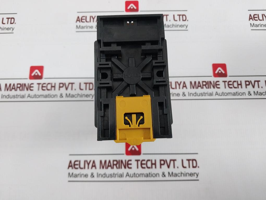 Omron Sdv-Fm6 Voltage Sensor 220v - Image 4