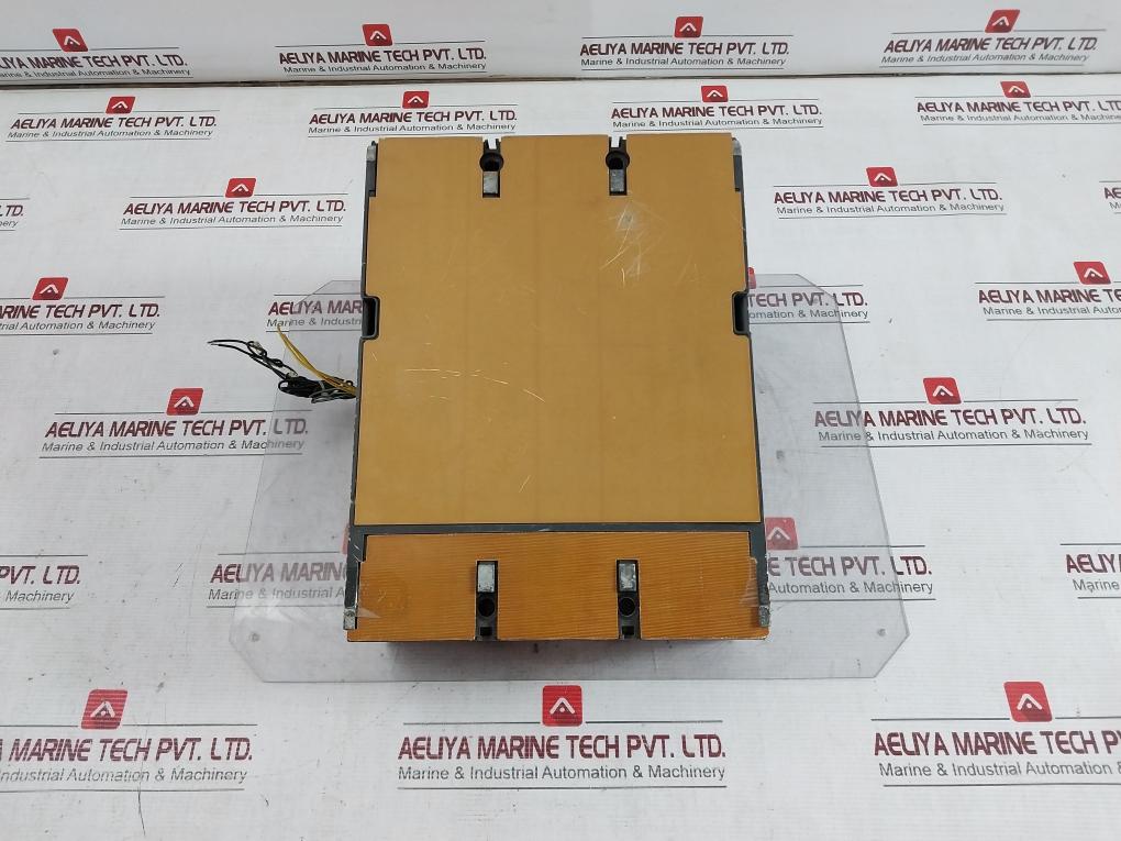 Pufa Dm1-800m/3320 Circuit Breaker 690v - Image 4