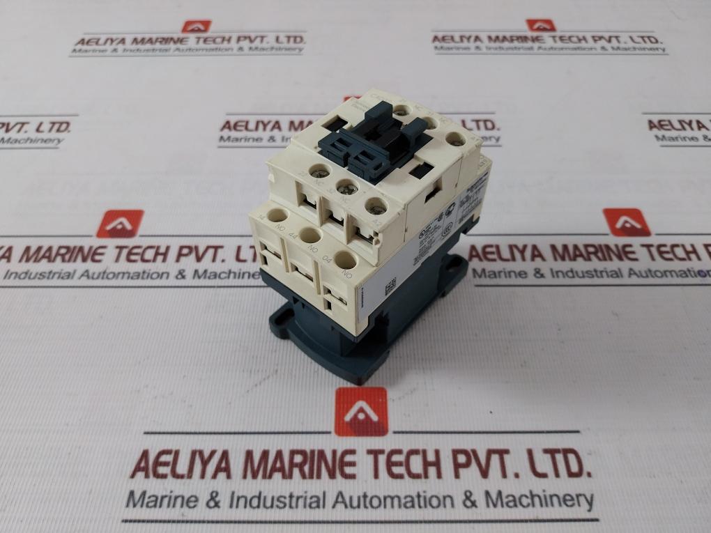 Schneider Electric Cad32 Control Relay 690v - Image 3