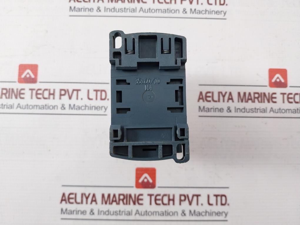 Schneider Electric Cad32 Control Relay 690v - Image 4