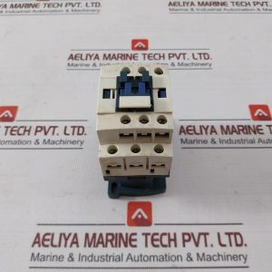 Schneider Electric Cad32 Control Relay 690v