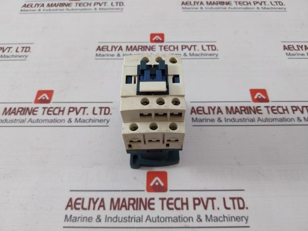 Schneider Electric Cad32 Control Relay 690v