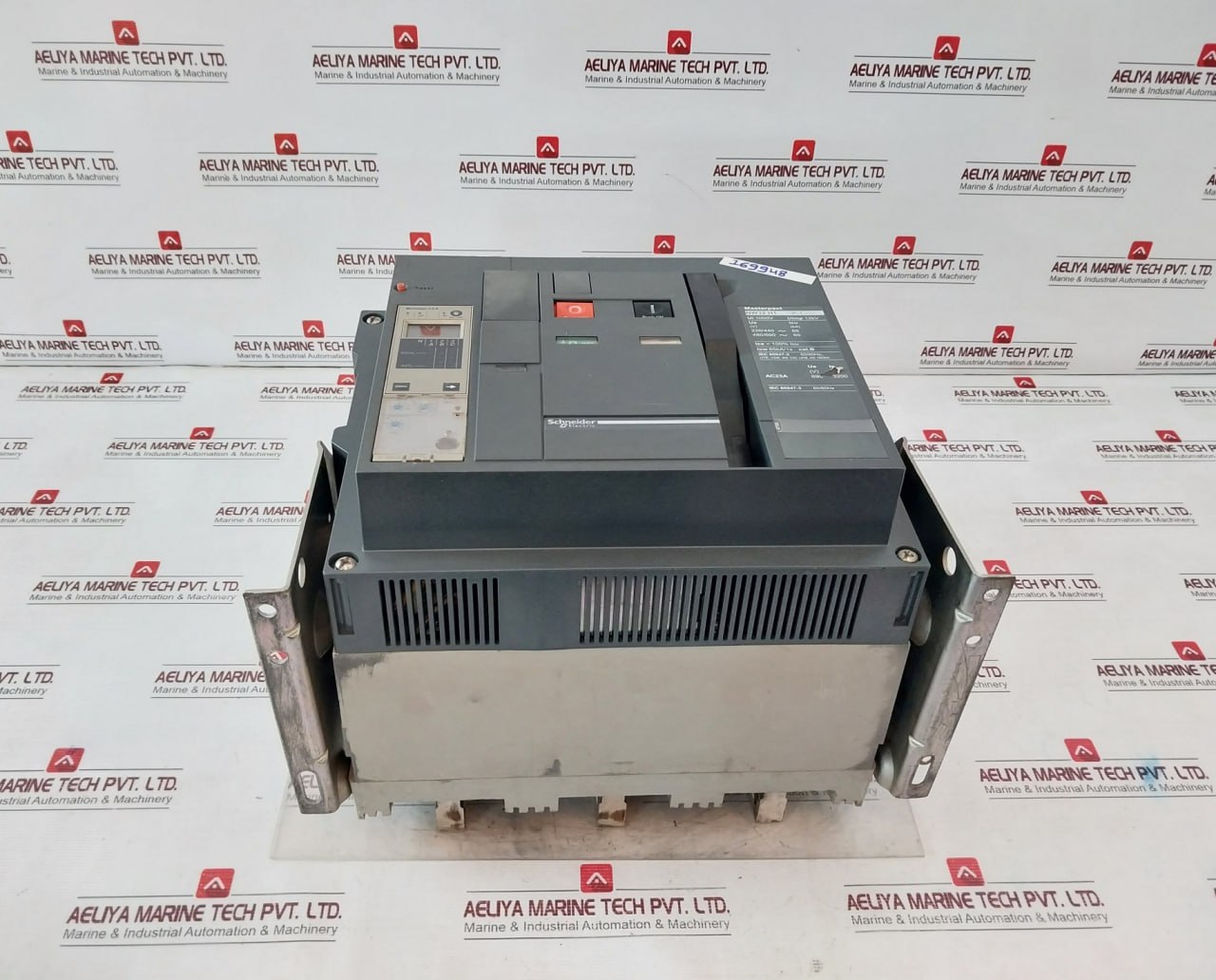 Schneider Electric Merlin Gerin Nw32 H1 Air Circuit Breaker 690v - Image 3