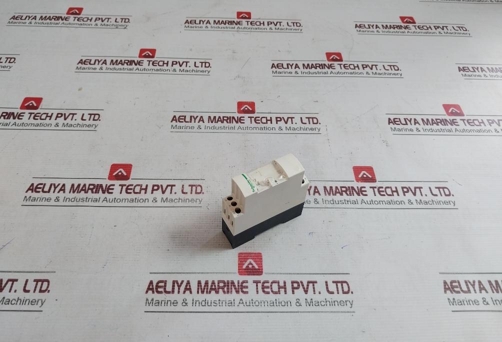 Schneider Electric Telemecanique Re8ta31bu Timer Relay 240v - Image 3