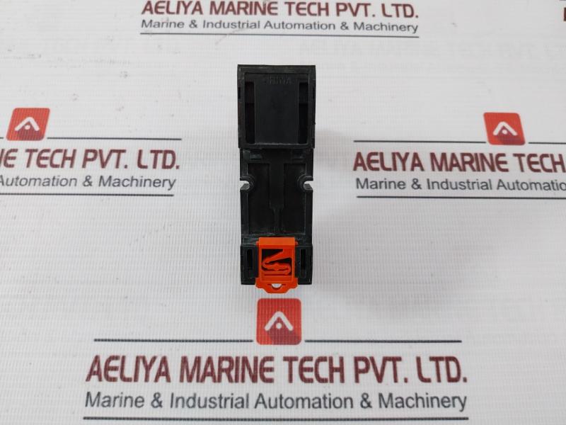 Schneider Electric Telemecanique Rxze2s111m Relay Socket 300v - Image 4