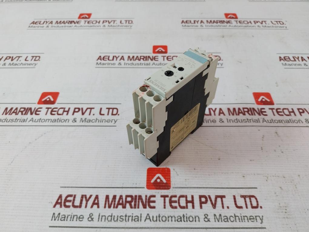 Siemens 3rp1525-1bq30 Time Relay 300v - Image 3